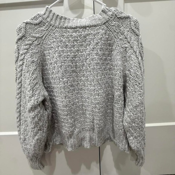 Universal Thread Gray Cable Knit Button Front Cardigan Sweater Small Womens - Picture 2 of 4